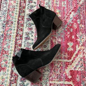 Crown Vintage Black Suede Bootie Size 8.5